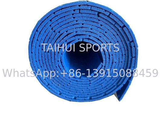 Phương pháp lắp đặt đệm sốc polyethylene có mẫu Roll cho hệ thống cỏ nhân tạo