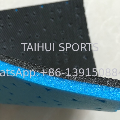 Thủy thoát nước Cây cỏ nhân tạo Chất hấp thụ cú sốc Pad Underlay EN15330-4 Chứng nhận