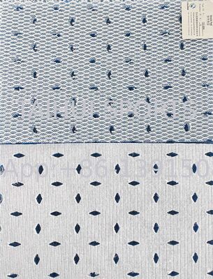 Tấm đệm xốp PE chống sốc cho cỏ nhân tạo với khả năng hấp thụ sốc tốt hơn, biến dạng dọc 4~8mm và vải lưới 3D